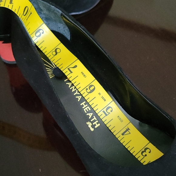 Tanya Heath black suede shoe - Picture 5 of 6